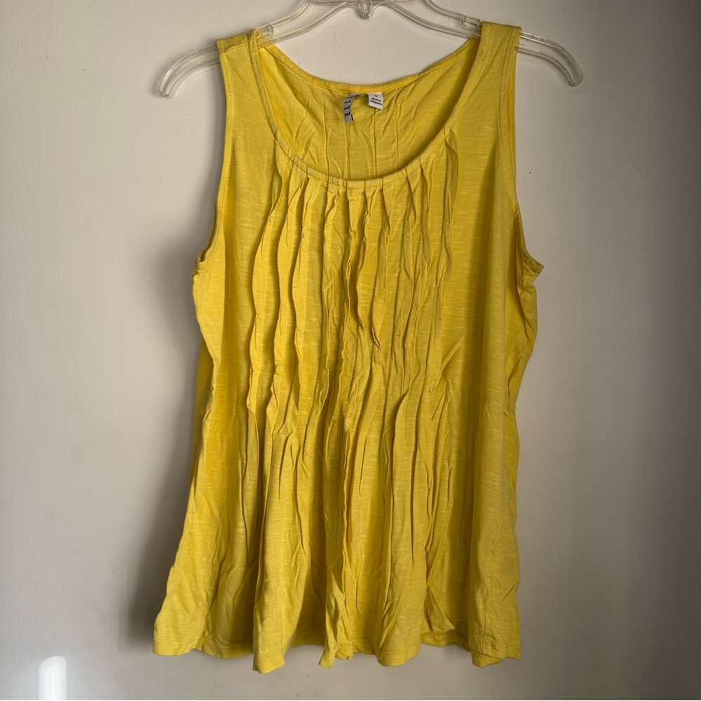 Elle Women’s Yellow Sleeveless Pleated Top